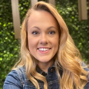 Meet your Posher, Jade